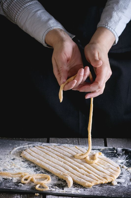 making pasta from fresh dough